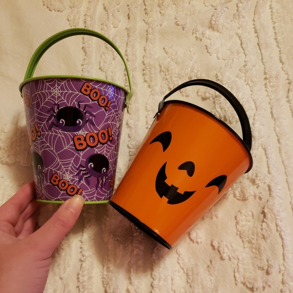 2 Halloween Festive Candy Pails - Picture 7 of 12